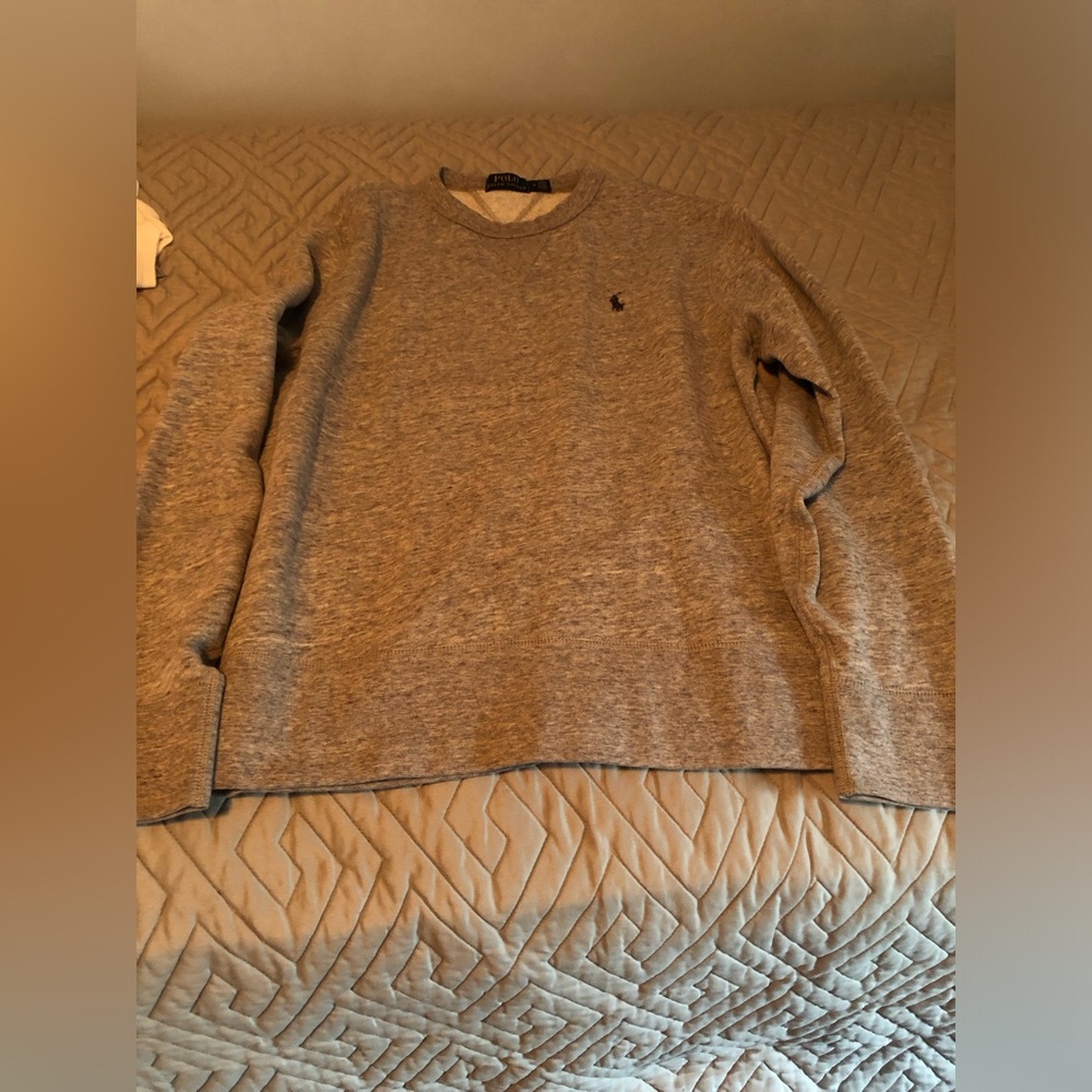 Men’s sweater
